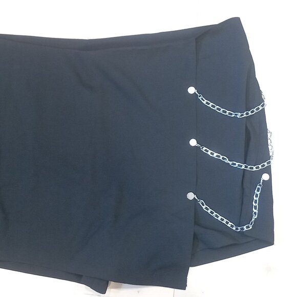 Skorts black with chains 3XL NEW - Picture 1 of 4